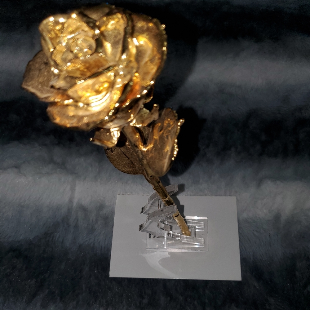 Gold Rose with Stand